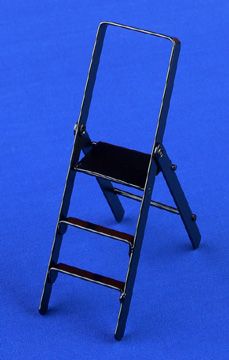 Step Ladder - now white