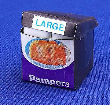 Pampers Nappy Box