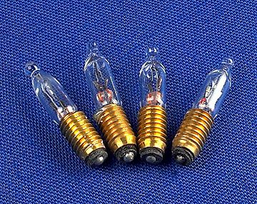 Replacement Candle bulbs - screw in (x4)